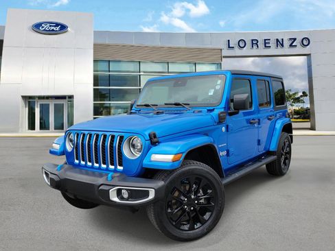 Used 2023 Jeep Wrangler Unlimited Sahara w/ Safety Group AWD/4WD image 1