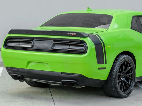Used 2015 Dodge Challenger R/T Scat Pack w/ Scat Pack Appearance Package RWD image 12