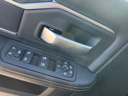 New 2026 RAM 2500 Big Horn AWD/4WD image 12