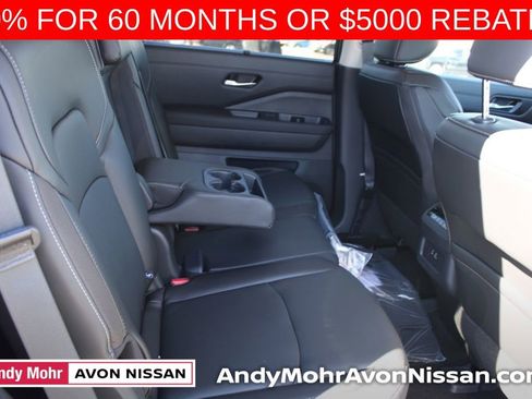 New 2025 Nissan Pathfinder SL w/ Lighting Package (N92) image 16