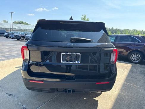 New 2025 Ford Explorer 4WD Police Interceptor image 3