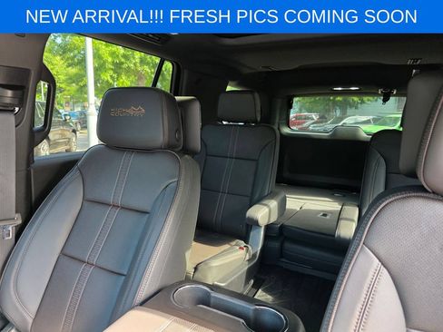 Used 2026 Chevrolet Tahoe High Country AWD/4WD image 9