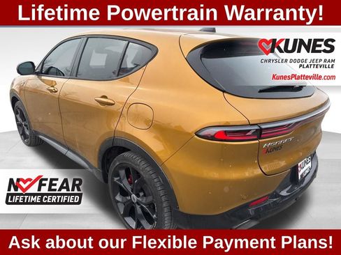 Used 2024 Dodge Hornet R/T Plus w/ Track Pack image 8