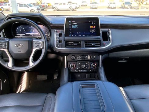 Certified 2024 Chevrolet Tahoe Z71 w/ Luxury Package image 16