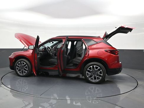 Used 2025 Chevrolet Blazer RS FWD image 31