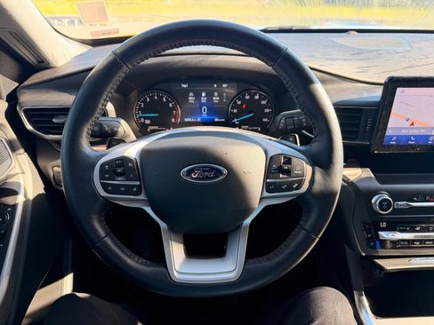 Used 2020 Ford Explorer Limited w/ Class III Trailer Tow Package AWD/4WD image 18