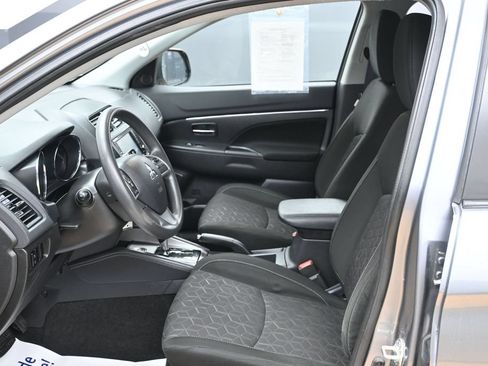 Used 2023 Mitsubishi Outlander Sport ES AWD/4WD image 11