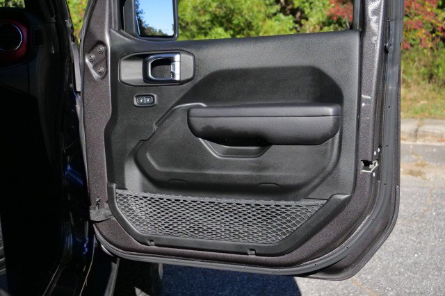 Used 2021 Jeep Wrangler Rubicon AWD/4WD image 34