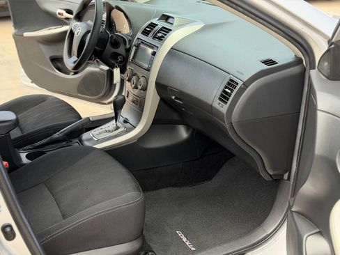 Used 2012 Toyota Corolla S FWD image 13