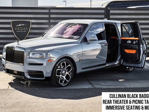 Used 2022 Rolls-Royce Cullinan Black Badge w/ Dark Exterior Package AWD/4WD image 1