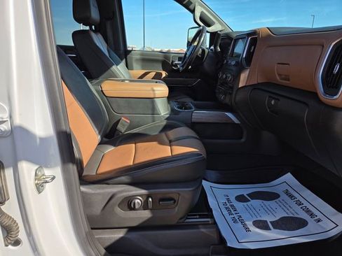 Used 2020 Chevrolet Silverado 3500 High Country w/ Z71 Off-Road Package image 40