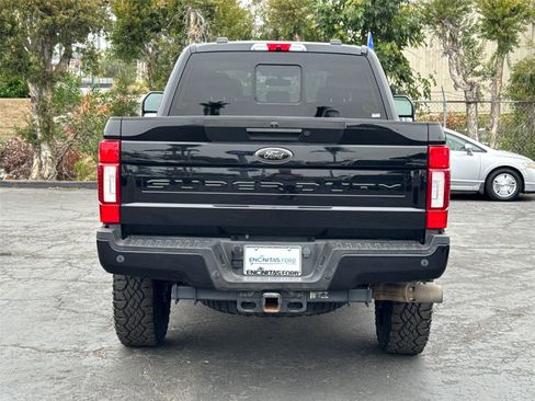 Certified 2022 Ford F350 Lariat w/ Tremor Off-Road Package AWD/4WD image 13