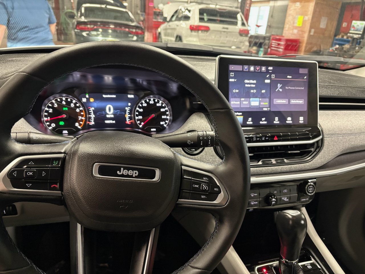 Used 2022 Jeep Compass Latitude AWD/4WD image 2