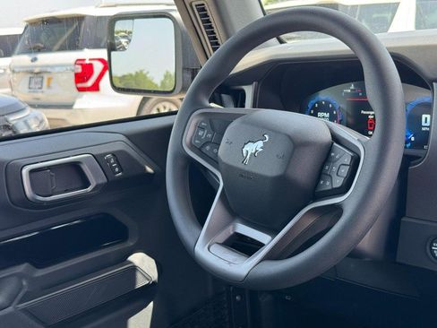 New 2026 Ford Bronco 2-Door AWD/4WD image 8