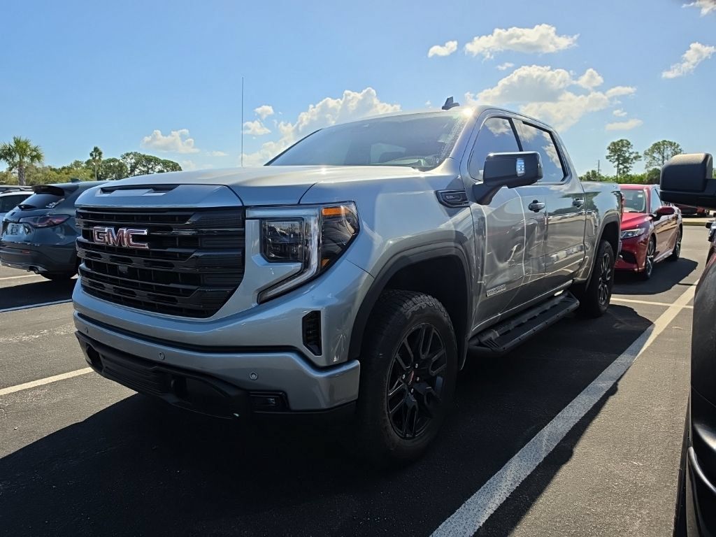 Used 2025 GMC Sierra 1500 Elevation w/ Elevation Premium Package AWD/4WD image 5