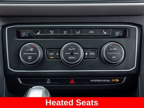 Used 2020 Volkswagen Atlas Cross Sport SE w/ Panoramic Sunroof Package AWD/4WD image 7