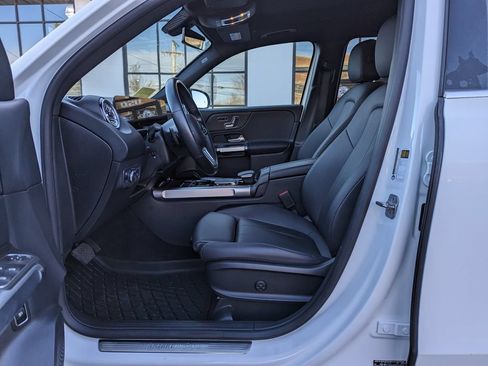Used 2023 Mercedes-Benz GLB 250 4MATIC image 13