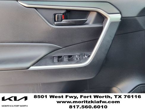 Used 2025 Toyota RAV4 LE AWD/4WD image 22