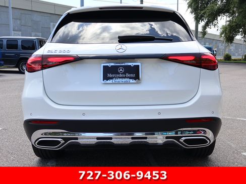 Used 2025 Mercedes-Benz GLC 300 image 8