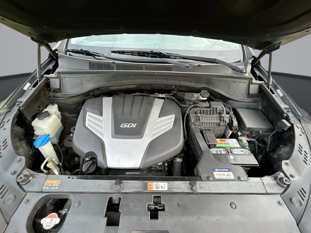 Used 2017 Hyundai Santa Fe SE FWD image 31