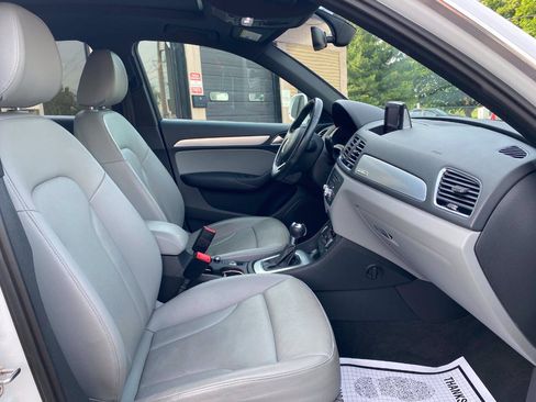 Used 2018 Audi Q3 2.0T Premium Plus w/ Premium Plus Package AWD/4WD image 31