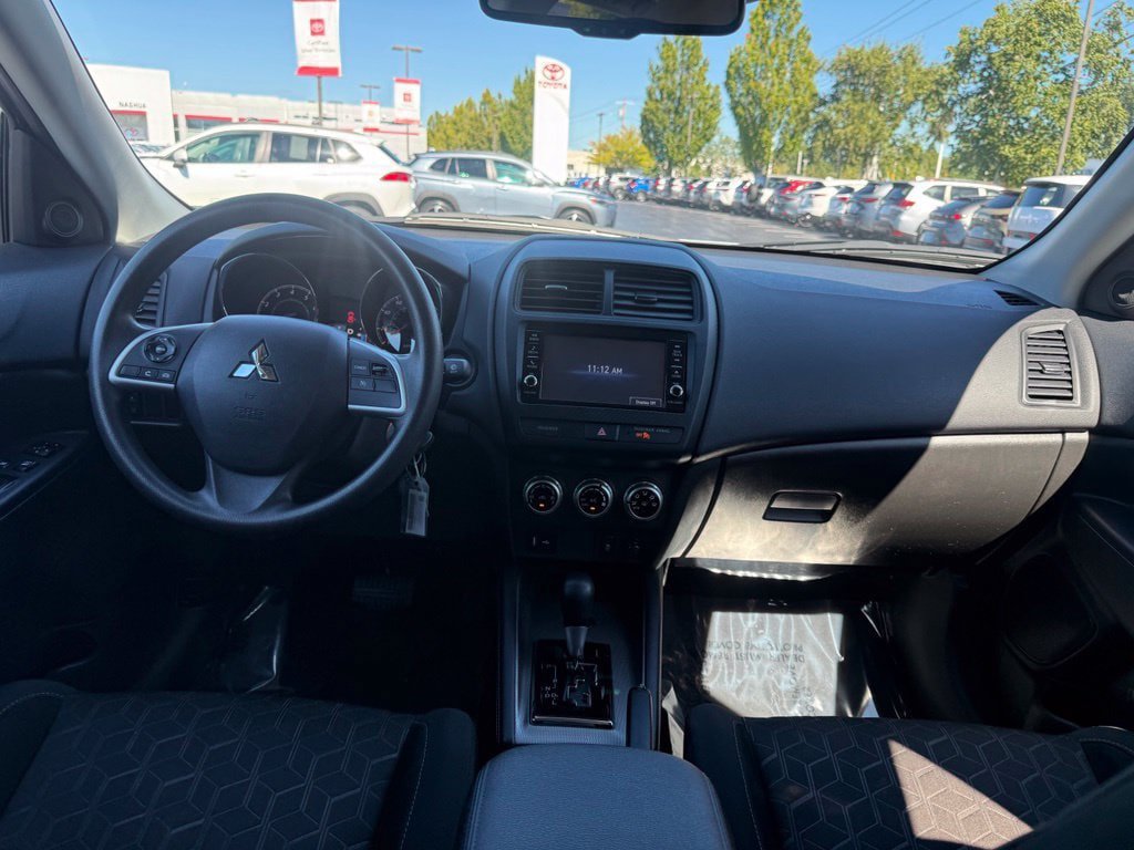 Used 2025 Mitsubishi Outlander Sport ES AWD/4WD image 21