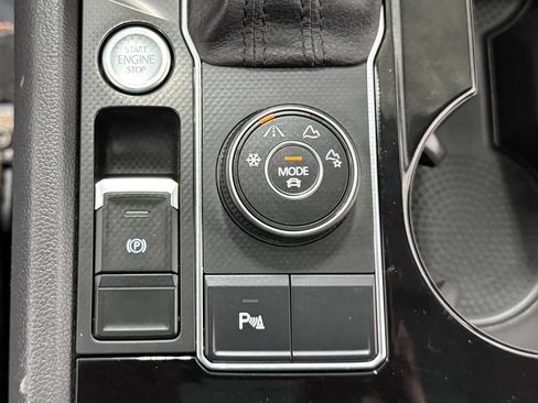 Used 2019 Volkswagen Atlas SEL AWD/4WD image 27