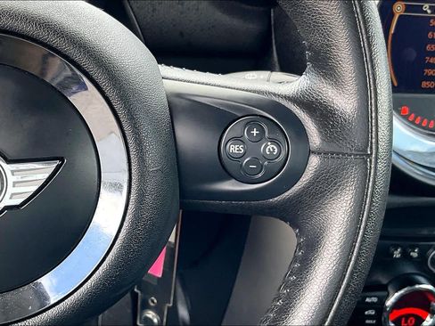 Used 2015 MINI Cooper Paceman FWD image 24