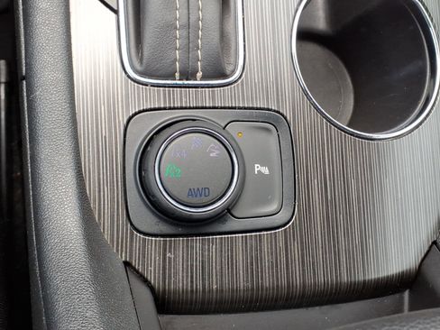 Used 2019 GMC Acadia SLT AWD/4WD image 19