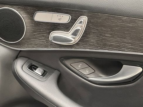 Certified 2022 Mercedes-Benz GLC 300 4MATIC w/ Multimedia Package Lite image 17