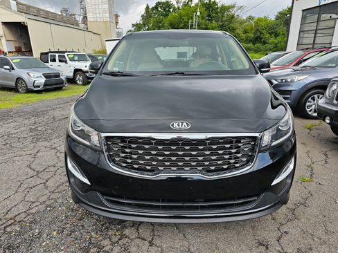 Used 2019 Kia Sedona EX FWD image 2