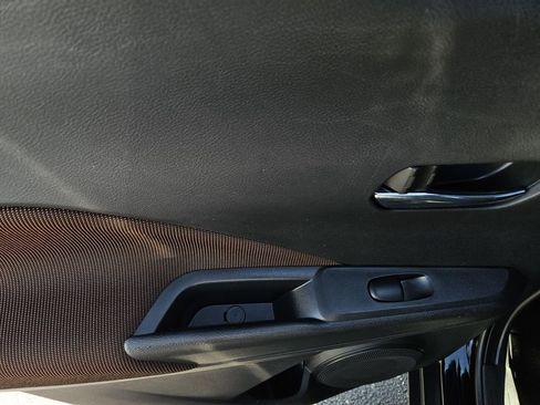 Certified 2023 Nissan Kicks SR image 10