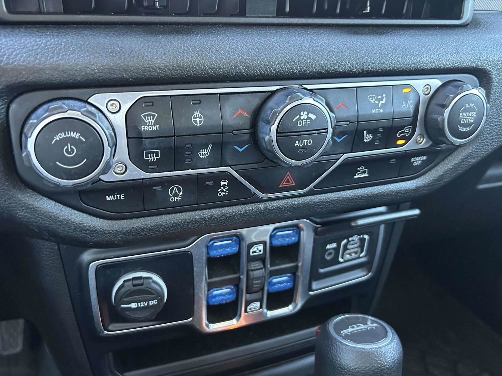 Used 2024 Jeep Gladiator Sport AWD/4WD image 21