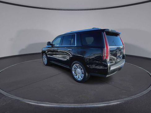 Used 2017 Cadillac Escalade Platinum image 6