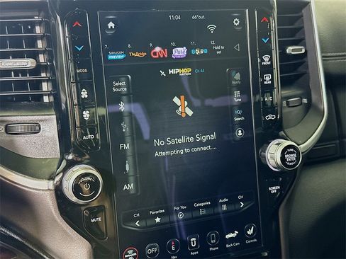 Used 2021 RAM 1500 Laramie image 31