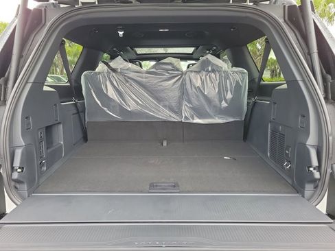 New 2026 Ford Expedition Max Platinum w/ Stealth Appearance Package AWD/4WD image 11