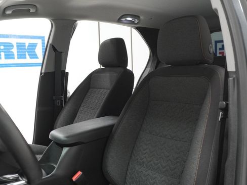 Used 2022 Chevrolet Equinox LT FWD image 6