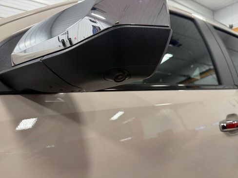 New 2026 GMC Canyon Denali image 10