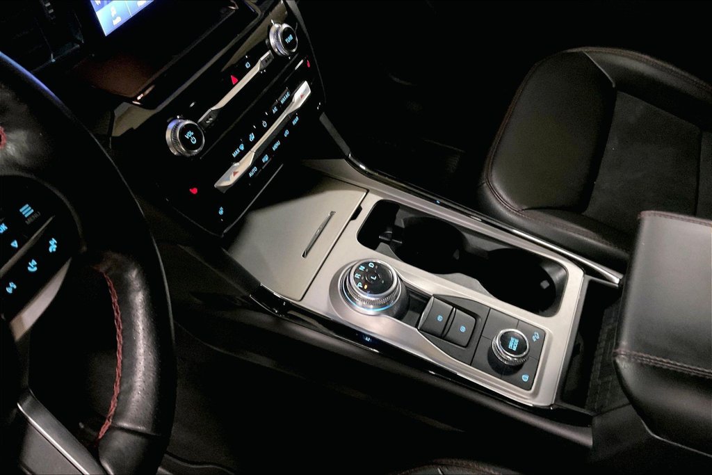 Certified 2023 Ford Explorer ST-Line AWD/4WD image 16