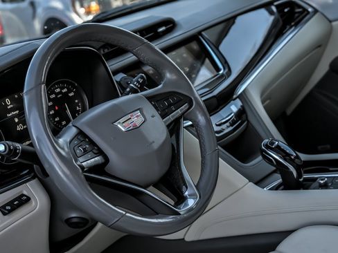 Used 2023 Cadillac XT6 Premium Luxury w/ Technology Package image 19