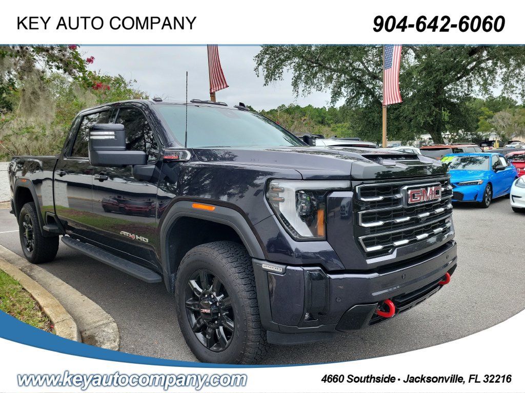 Used 2025 GMC Sierra 2500 AT4 w/ AT4 Premium Plus Package AWD/4WD image 1