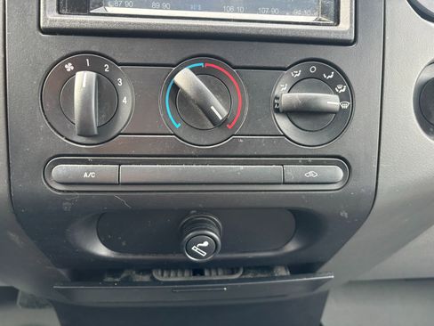 Used 2006 Ford F150 XLT image 14