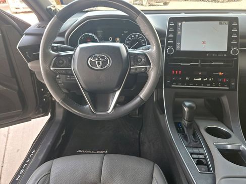 Used 2021 Toyota Avalon Limited w/ Advanced Safety Package image 13