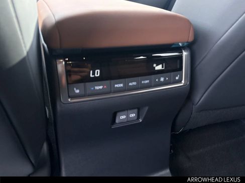Used 2026 Lexus GX 550 AWD/4WD image 31