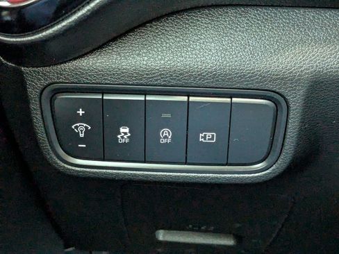 Certified 2023 Kia Soul GT-Line w/ GT-Line Technology Package FWD image 17
