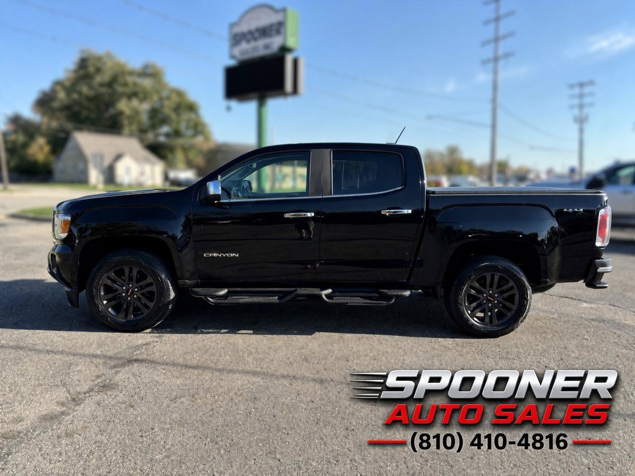 Used 2017 GMC Canyon SLT w/ Driver Alert Package AWD/4WD image 2