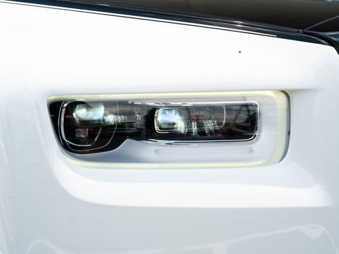 Used 2019 Rolls-Royce Phantom Sedan RWD image 9