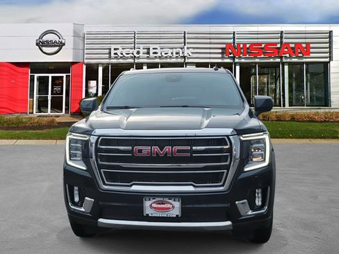 Used 2023 GMC Yukon XL SLT AWD/4WD image 2