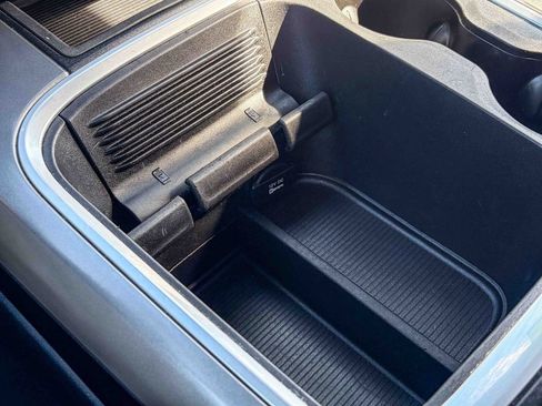 Used 2022 RAM 1500 Classic SLT w/ Electronics Group image 32