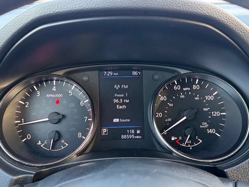 Used 2022 Nissan Rogue Sport S FWD image 14